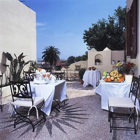 Nikos Takis Fashion Boutique Hotel 