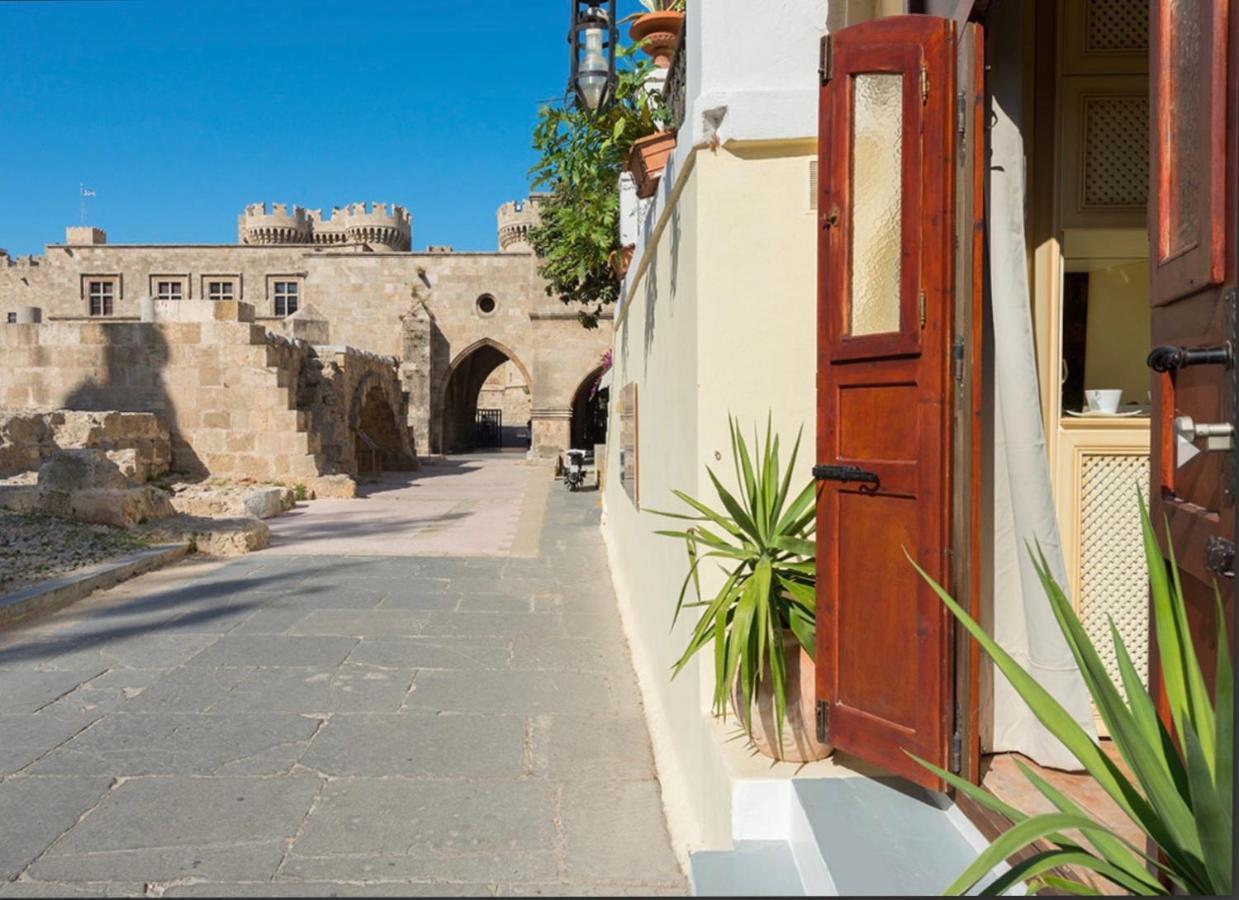 Nikos Takis Fashion Boutique Ξενοδοχείο Rhodes City